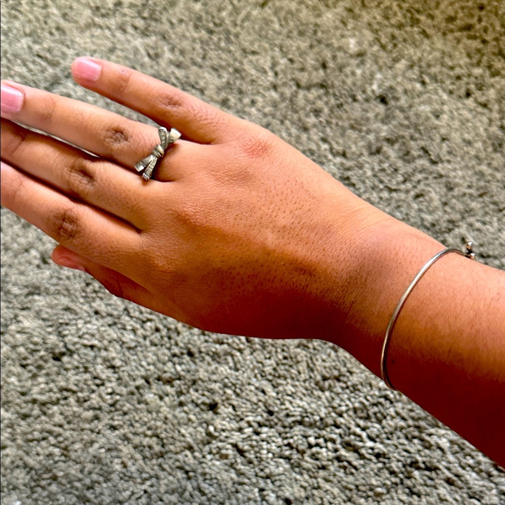 Elegant Silver Bow Ring